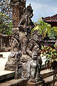 Pura Meduwe Karang - Bali - Details of the ornate columns of the central shrine.