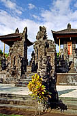 Pura Meduwe Karang - Bali - The impressive central shrine honours the Lord possessing the ground