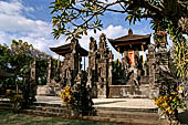 Pura Meduwe Karang - Bali - The impressive central shrine honours the Lord possessing the ground
