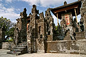Pura Meduwe Karang - Bali - The impressive central shrine honours the Lord possessing the ground