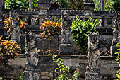 Pura Meduwe Karang - Bali - Ramayana Sculptures on the entrance terrace.