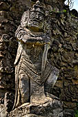 Pura Meduwe Karang - Bali - Split gate of the second courtyard, door guardian.