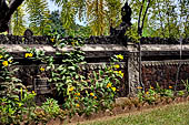 Pura Meduwe Karang - Bali - The walls of the courtyard.