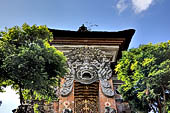 Pejeng, Bali - Pura Samuan Tiga. Kori Agung the covered monumental gateway.