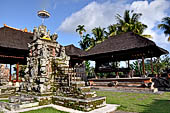 Pejeng, Bali - Pura Penataran Sasih.