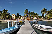 Caye Caulker - The shoreline.