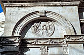 Sebenico, la cattedrale di S Giacomo. Dettaglio della parte absidale.