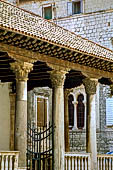 Trogir, particolare della loggia.