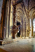 Trogir, vestibolo del duomo di S. Lorenzo.