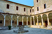 Zara. Convento di San Francesco, il chiostro rinascimentale. 