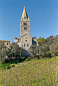 Basilica di San Salvatore dei Fieschi (XIII secolo) (Lavagna). 