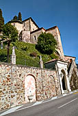 Lago di Lugano - Vico Morcote, ingresso della scalinata alla Madonna del Sasso e cappella di S Antonio Abate.