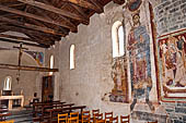 Lago di Como - Chiesa di S. Giacomo (XI - XII sec) Ossuccio. Affreschi dell'interno fra i più antichi della zona.
