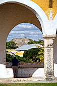 Izamal - Convent of San Antonio de Padua (XVI c), the porticoed atrium.