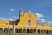 Izamal - the imposing Convento de San Antonio de Padua, built by Franciscan monks from Spain (XVI c). 