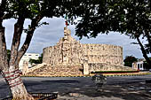 Merida - Paseo Montejo, the Monumento a la Patria. 
