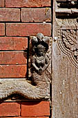 Kathmandu - Durbar Square. Hanuman Dhoka: Lohan Chowk. Detail of the carved wooden windows.