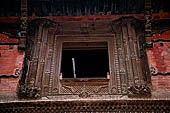 Kathmandu - Durbar Square. Hanuman Dhoka: Lohan Chowk. Detail of the carved wooden windows.