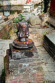 Religious sculptures of the pool area of the Sekh Narayan temple.