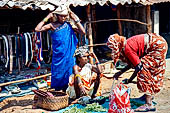 Orissa Koraput district - The weekly market of Ankadeli. 