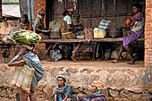 Orissa Koraput district - The weekly market of Ankadeli. 