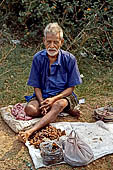 Orissa Rayagada district - the market of Chatikona. 