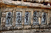 Hirapur - the Sixtyfour Yoginis Temple,Yogini n 23 to Yogini n 27. 