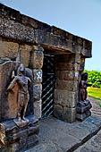 Hirapur - the Sixtyfour Yoginis Temple, Dvarapalas at the temple entrance 