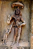 Hirapur - the Sixtyfour Yoginis Temple, Katyayani n 2 (clockwise), an attendant is holding an umbrella over her head. 