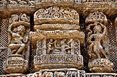 Orissa - Konarak - The Sun Temple, the hall of offerings (bhoga mandapa), decoration with vajra-mundi 