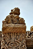 Orissa - Konarak - The Sun Temple, the hall of offerings (bhoga mandapa) also called nata-mandir (hall of dancers) because of the multitude of carvings of musicians and dancers 