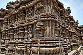 Orissa - Konarak - The Sun Temple, the hall of offerings (bhoga mandapa) also called nata-mandir (hall of dancers) because of the multitude of carvings of musicians and dancers 