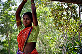 Orissa - Koraput district. Village girl near the Ankadeli market.