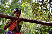 Orissa - Koraput district. Village girl near the Ankadeli market.