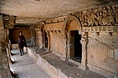 Udaigiri Ganesh Gumpha cave 10 - general view of the doorways with friezes, on the foreground the first tableau.