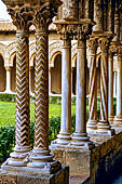 Monreale - Cattedrale di Santa Maria Nuova. Scorcio del chiostro dell'antico convento dei Benedettini 
