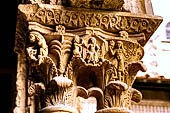 Monreale - Cattedrale di Santa Maria Nuova. Capitelli delle colonne binate del chiostro. 