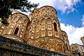Monreale - Cattedrale di Santa Maria Nuova. Veduta esterna delle absidi. 