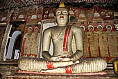 Dambulla cave temples - Cave 2, Maharaja Vihara (Temple of the Great Kings) 