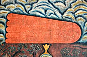 Mulkirigala cave temples - The first cave of the first terrace. 