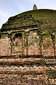 Polonnaruwa - Rankot Vihara.