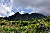 Hike up to Batutumonga north of Rantepao - mountain ridge