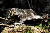 Londa - Burial places, coffins full of bones and skulls lie rotting in piles