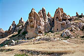 Lungo la strada che da Goreme porta all'Open Air Museum. 