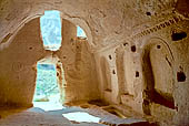 La valle di Zelve, Chiesa della Santa Croce. 