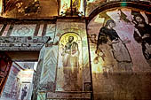 Istanbul - San Salvatore in Chora (Museo Kariye). Nartece, ingresso alla navata centrale, a destra San Paolo benedicente e il cosiddetto mosaico di Chalce. 