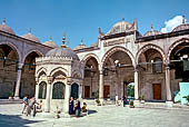 Istanbul, La moschea nuova, il cortile interno. 