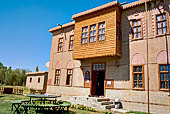Van, casa tradizionale ottomana (XIX sec) ai piedi della rocca di Van, gestita come museo delle tradizioni locali. 