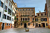Venezia, Campo dro la chiesa, dietro la Chiesa dei SS Apostoli