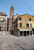 Venezia, il campanile di S. Stefano visto da Campo S. Maurizio 